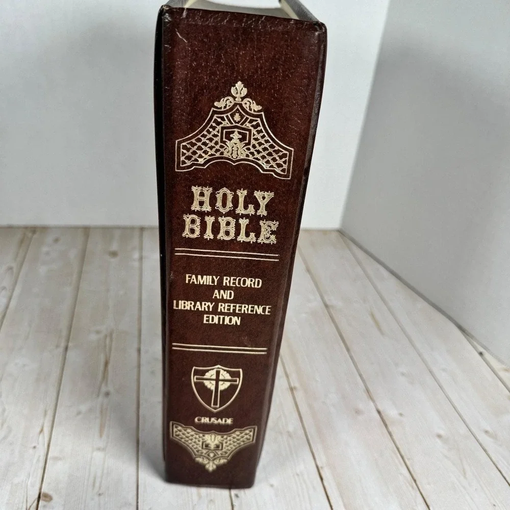 Holy Bible KJV Family Altar Red Letter Edition Crusade Bible Publishers